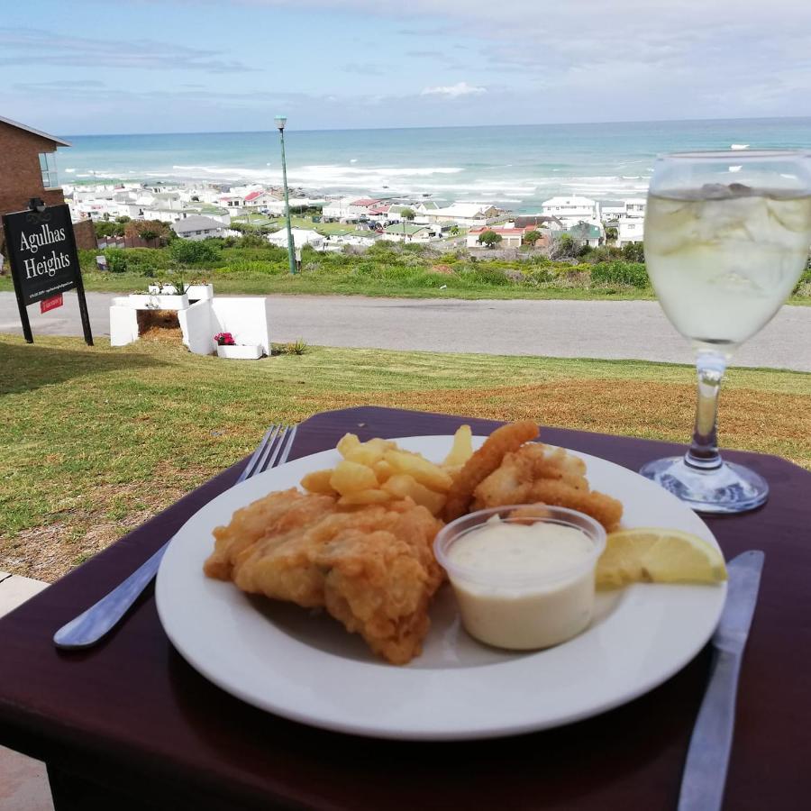 Agulhas Heights Self-Catering Cottages מראה חיצוני תמונה