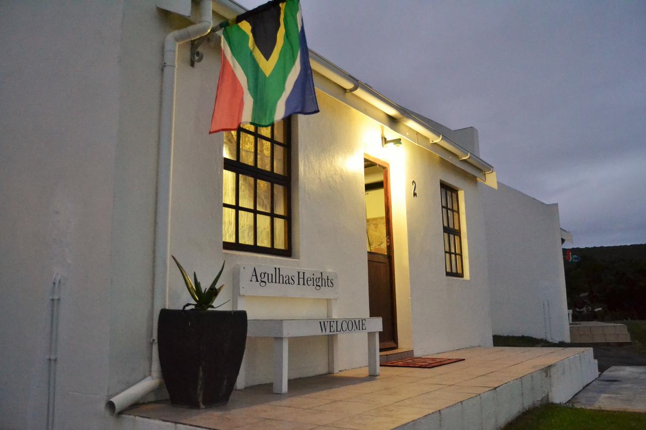 Agulhas Heights Self-Catering Cottages מראה חיצוני תמונה