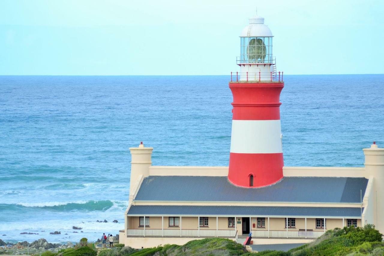 Agulhas Heights Self-Catering Cottages מראה חיצוני תמונה